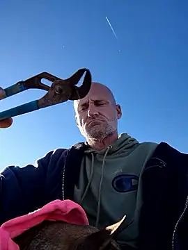 Snapshot of FloppyPickle4u chatting on 10, 1, 2026 FloppyPickle4u online show from 10, 1, 2026