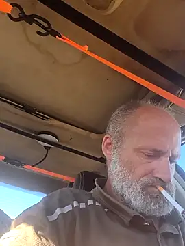 Snapshot of FloppyPickle4u chatting on 1, 3, 2026 FloppyPickle4u online show from 1, 3, 2026