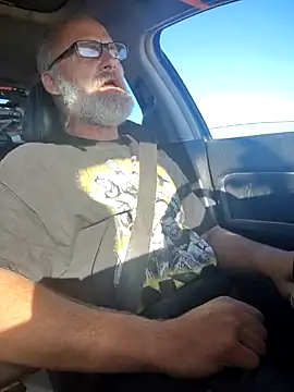 Snapshot of FloppyPickle4u chatting on 4, 3, 2026 FloppyPickle4u online show from 4, 3, 2026