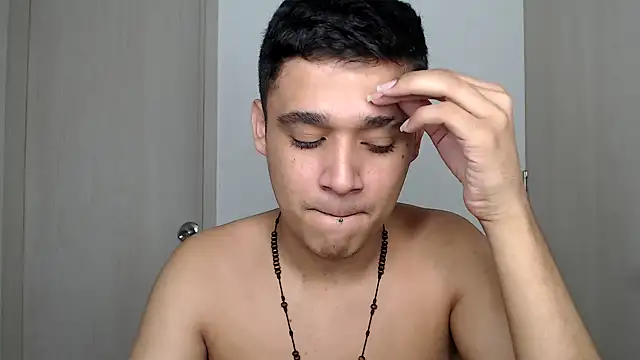 Snapshot of kaiine190 chatting on 8, 3, 2026 kaiine190 online show from 8, 3, 2026