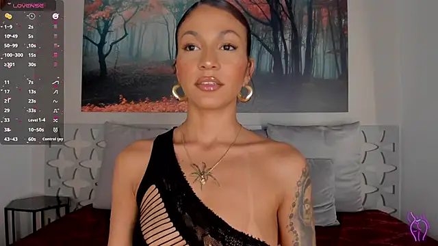 LunaRuso online show from 15, 1, 2025
