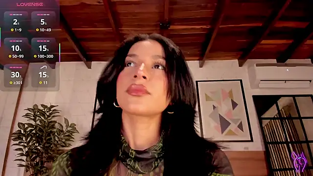 LunaRuso online show from 19, 10, 2025