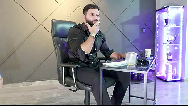 mattmasterss online show from 4, 12, 2024