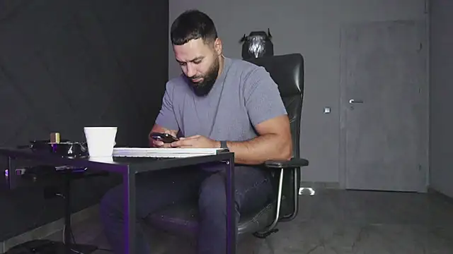 mattmasterss online show from 5, 10, 2025