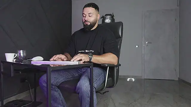 mattmasterss online show from 11, 10, 2025