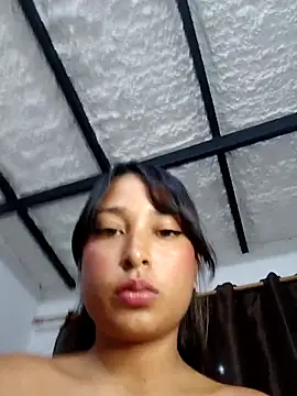 Snapshot of Bonnie_Clydeee chatting on 12, 10, 2025 Bonnie Clydeee online show from 12, 10, 2025