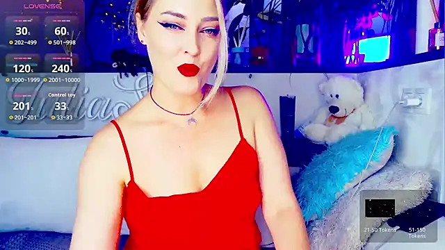 Snapshot of _JuliaSpace_ chatting on 23, 10, 2025 JuliaSpace online show from 23, 10, 2025