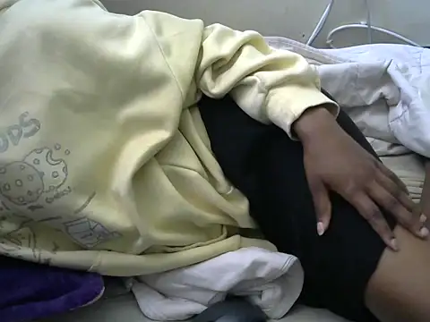 Ma-yolo001 online show from 24, 9, 2025