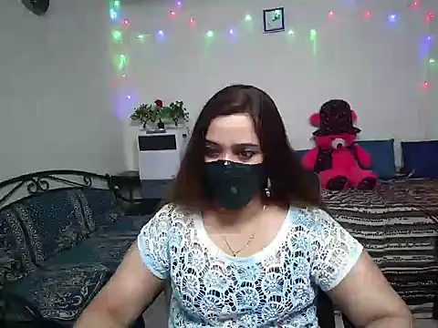 Arushisingh8888 online show from 6, 12, 2024