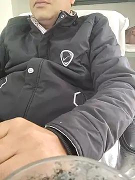 Snapshot of Hot-man39 chatting on 6, 1, 2025 Hot-man39 online show from 6, 1, 2025