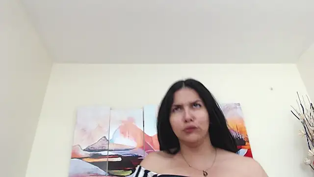 Snapshot of KatrinaRolan chatting on 24, 2, 2025 KatrinaRolan online show from 24, 2, 2025