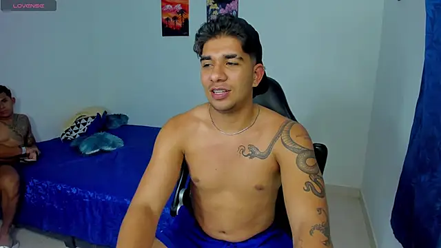 Snapshot of valentino_santoss chatting on 18, 10, 2025 valentino santoss online show from 18, 10, 2025