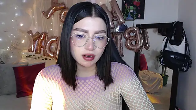 mily thomson b  online show from 12, 9, 2025