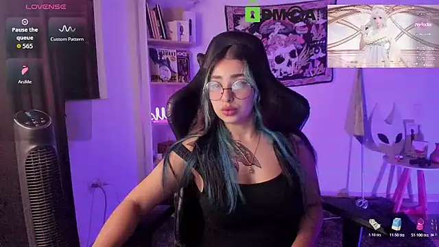 Snapshot of sweetcoralinee chatting on 5, 12, 2025 sweetcoralinee online show from 5, 12, 2025