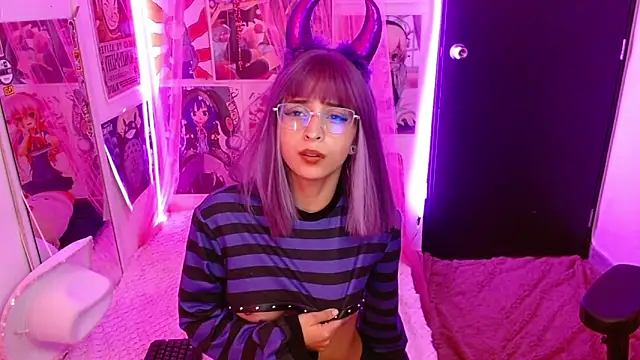 Kind Scarlett online show from 2, 10, 2025