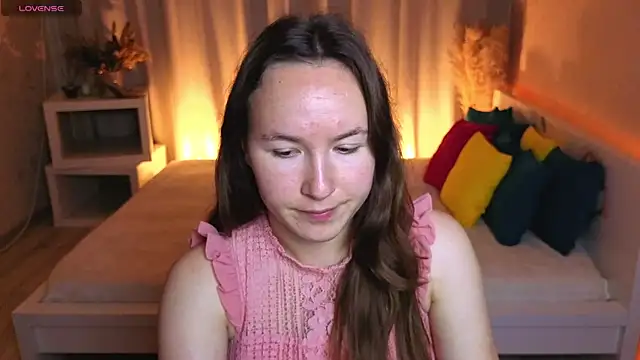 Snapshot of Little_doll_meow chatting on 26, 9, 2025 Little doll meow online show from 26, 9, 2025