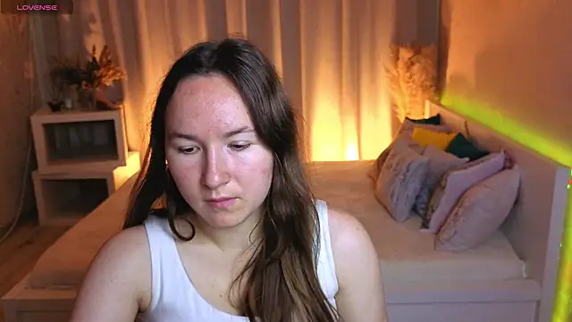 Snapshot of Little_doll_meow chatting on 30, 9, 2025 Little doll meow online show from 30, 9, 2025