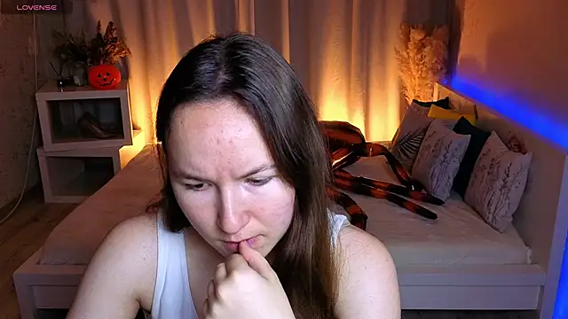 Snapshot of Little_doll_meow chatting on 14, 10, 2025 Little doll meow online show from 14, 10, 2025