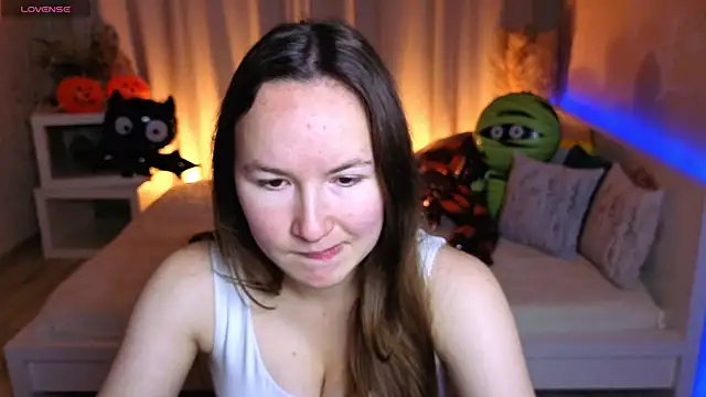 Snapshot of Little_doll_meow chatting on 15, 10, 2025 Little doll meow online show from 15, 10, 2025