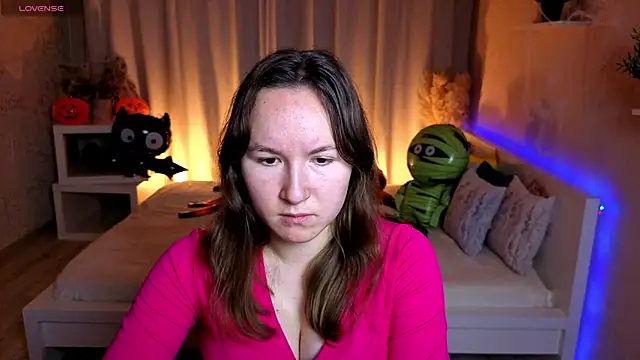 Snapshot of Little_doll_meow chatting on 29, 10, 2025 Little doll meow online show from 29, 10, 2025