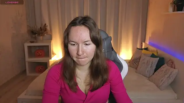 Snapshot of Little_doll_meow chatting on 10, 11, 2025 Little doll meow online show from 10, 11, 2025