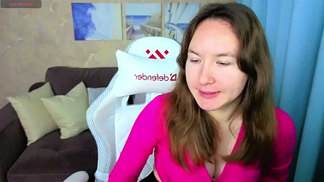 Snapshot of Little_doll_meow chatting on 21, 11, 2025 Little doll meow online show from 21, 11, 2025