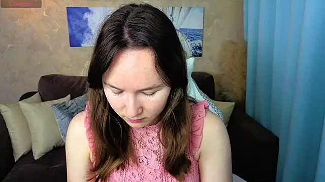 Snapshot of Little_doll_meow chatting on 27, 11, 2025 Little doll meow online show from 27, 11, 2025