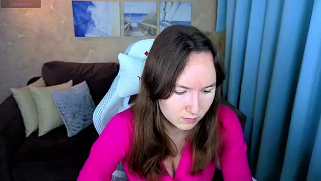 Snapshot of Little_doll_meow chatting on 5, 12, 2025 Little doll meow online show from 5, 12, 2025