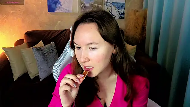 Snapshot of Little_doll_meow chatting on 20, 12, 2025 Little doll meow online show from 20, 12, 2025