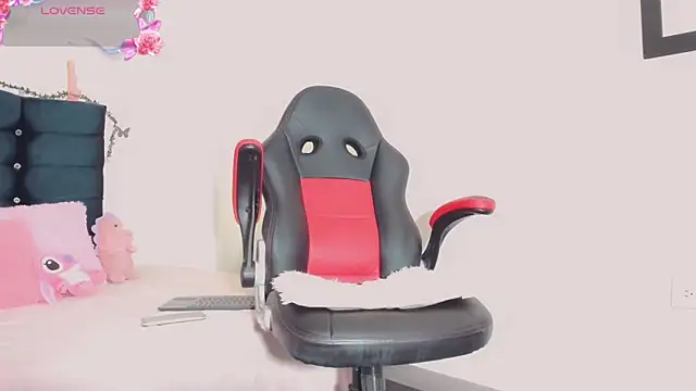 Snapshot of Rubi_30 chatting on 5, 3, 2025 Rubi 30 online show from 5, 3, 2025