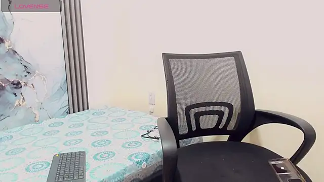 Snapshot of Rubi_30 chatting on 22, 11, 2025 Rubi 30 online show from 22, 11, 2025