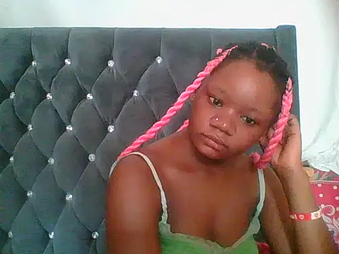 HotJeylee online show from 18, 12, 2025