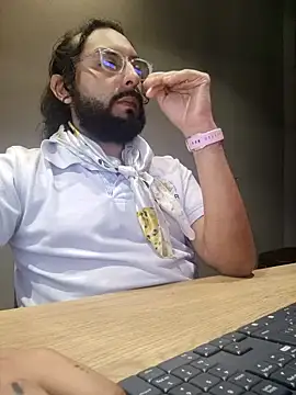 Snapshot of antimedicaldrugs chatting on 21, 9, 2025 antimedicaldrugs online show from 21, 9, 2025