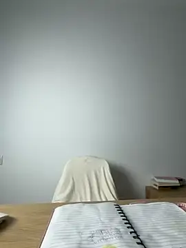 Snapshot of streetdoll chatting on 26, 11, 2025 streetdoll online show from 26, 11, 2025