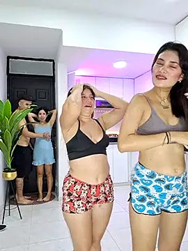 royalgirls x online show from 10, 5, 2026