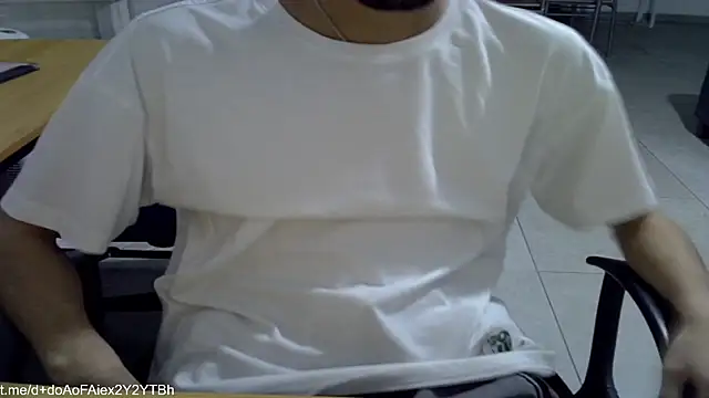 Snapshot of ClueSexxx chatting on 7, 3, 2025 ClueSexxx online show from 7, 3, 2025