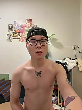 Snapshot of Eric246 chatting on 26, 6, 2026 Eric246 online show from 26, 6, 2026