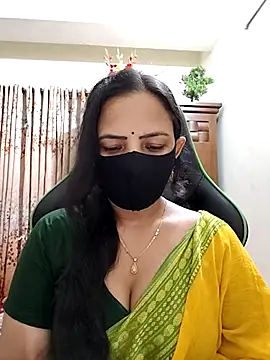 Snapshot of Payel-Sen chatting on 17, 4, 2026 Payel-Sen online show from 17, 4, 2026