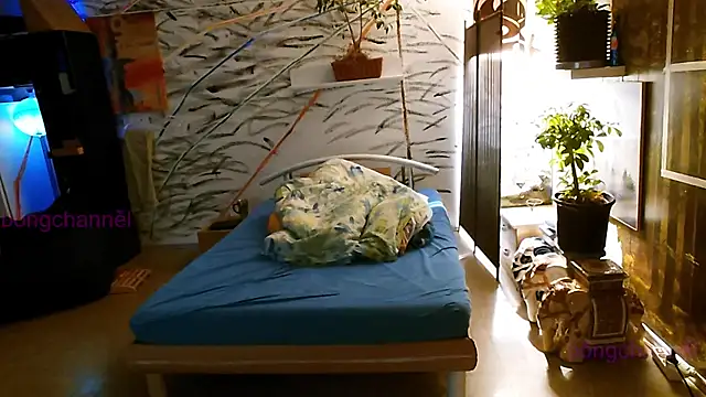 Snapshot of BongChannel chatting on 2, 1, 2025 BongChannel online show from 2, 1, 2025