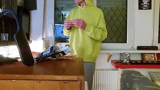 Snapshot of BongChannel chatting on 3, 1, 2025 BongChannel online show from 3, 1, 2025