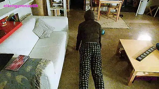 Snapshot of BongChannel chatting on 10, 1, 2025 BongChannel online show from 10, 1, 2025