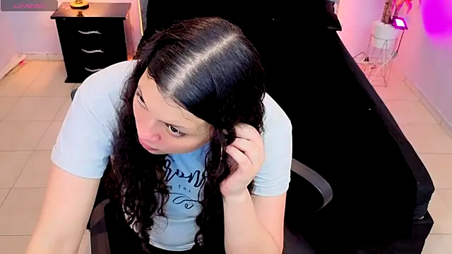 Snapshot of Lana_stone_ chatting on 23, 10, 2025 Lana stone online show from 23, 10, 2025