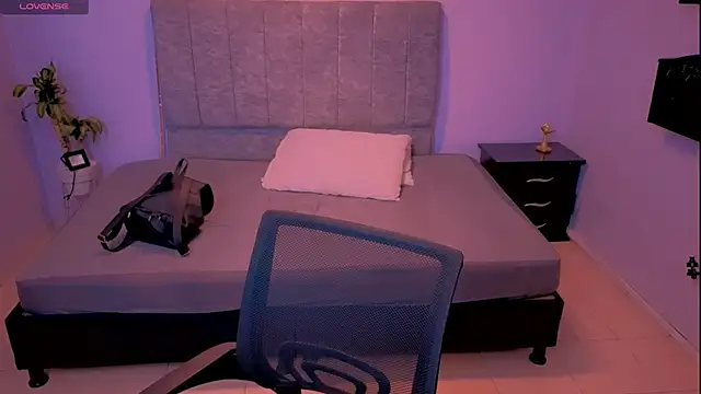 Snapshot of Lana_stone_ chatting on 22, 11, 2025 Lana stone online show from 22, 11, 2025