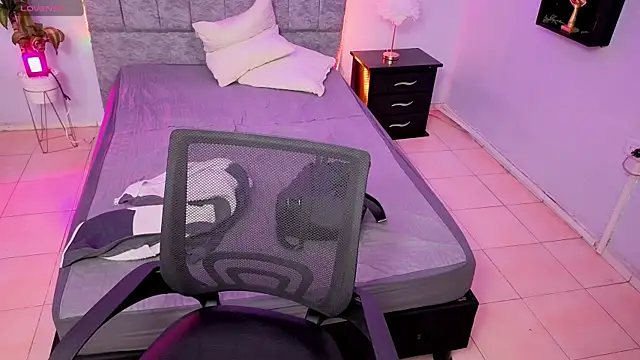 Snapshot of Lana_stone_ chatting on 21, 12, 2025 Lana stone online show from 21, 12, 2025