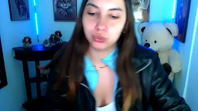 Cristal erotik online show from 2, 1, 2025