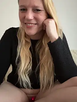 Snapshot of MoniqueLaFee chatting on 24, 1, 2025 MoniqueLaFee online show from 24, 1, 2025