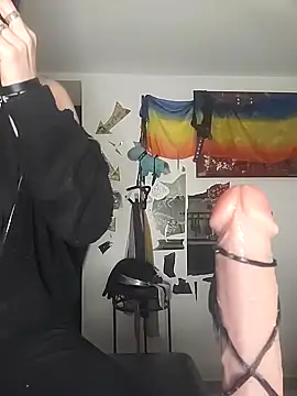 Snapshot of freyamoret chatting on 1, 10, 2025 freyamoret online show from 1, 10, 2025