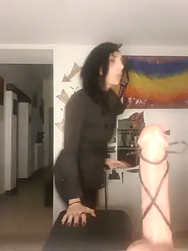 Snapshot of freyamoret chatting on 5, 11, 2025 freyamoret online show from 5, 11, 2025