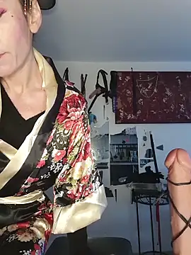 Snapshot of freyamoret chatting on 18, 5, 2026 freyamoret online show from 18, 5, 2026