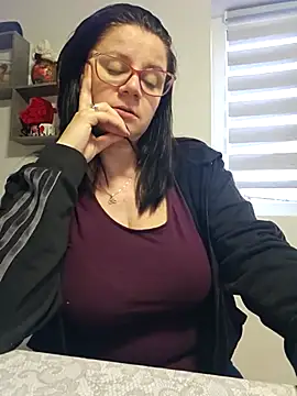 KristenVega online show from 7, 3, 2025